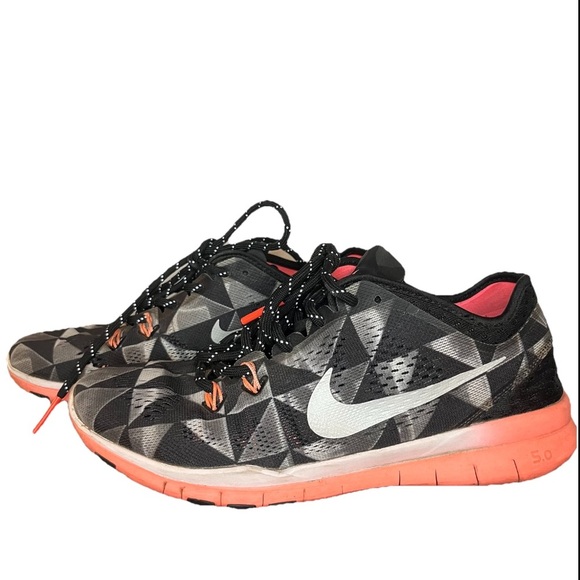 Nike Free 5.0 TR Fit 5 Running Shoes Womens Size 7 Black Pink Sneaker 70… - Picture 1 of 9